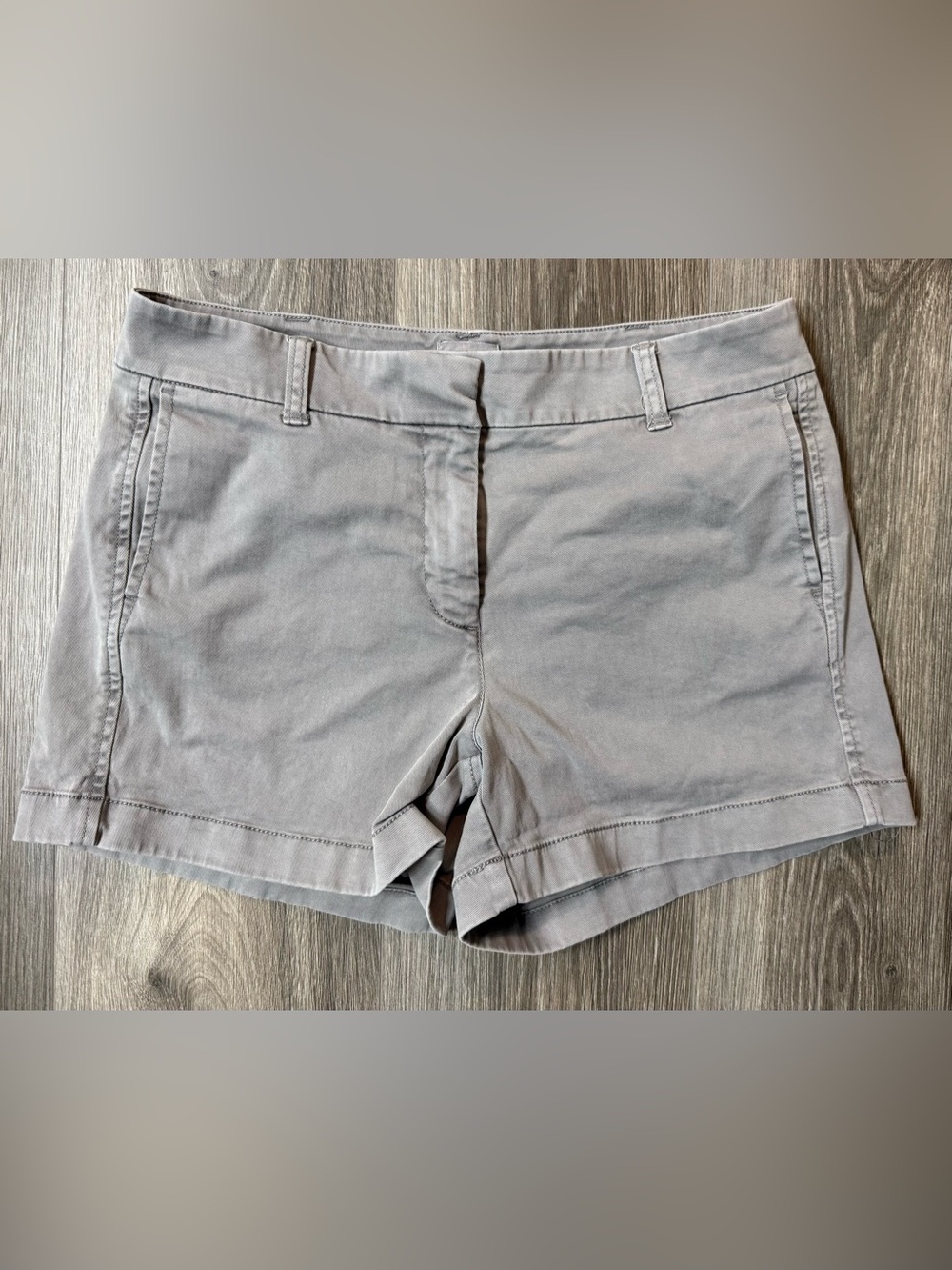 J. Crew Women's Light Gray Chino Shorts 3.5” Spring Summer Preppy